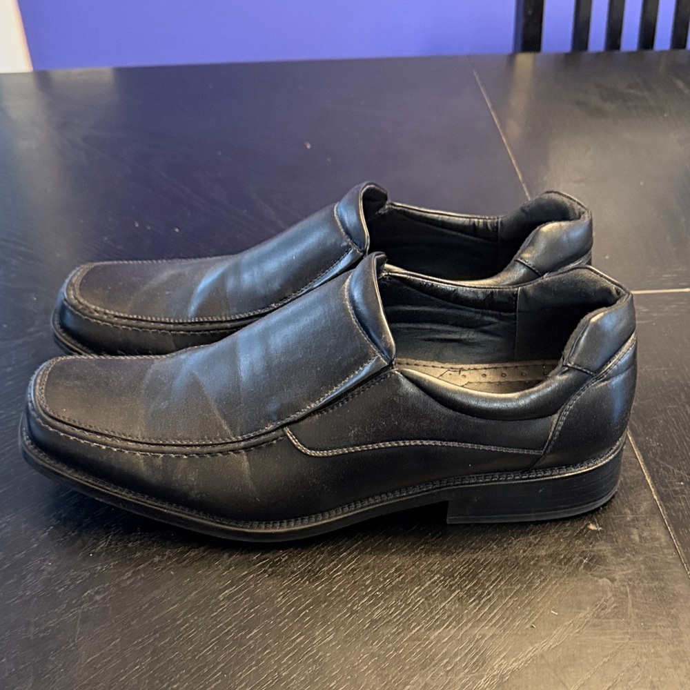Men's Black Leather Slip-On Dress Loafers